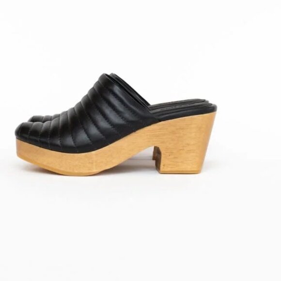 Beklina Black Ribbed Clog size 8 - Picture 2 of 6